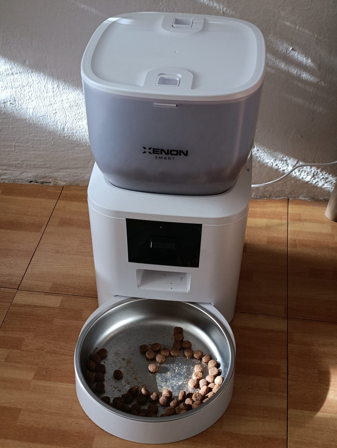 Customer photo review of Akıllı Otomatik Kedi Mama Kabı