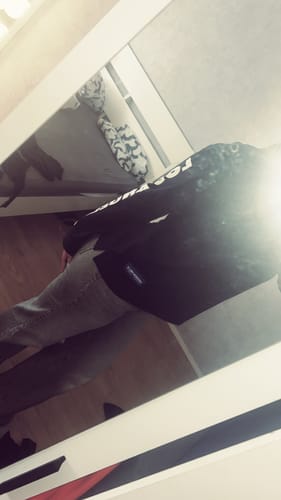 Customer photo review of GATED COMMUNITY ZIP HOODIE BURGUNDY