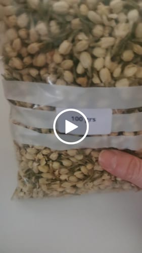 Customer video review of BROTES DE JAZMÍN