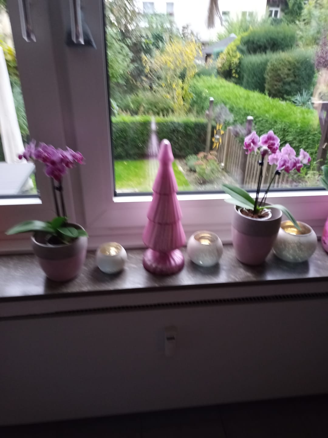 Customer photo review of Table Dance Diamond Girl mit pink getupften Blüten und 2 Rispen