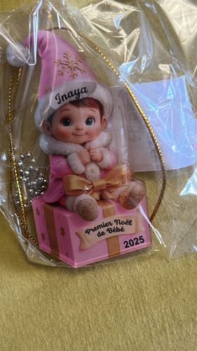 Customer photo review of Ornement Acrylique Personnalisé – Premier Noël de Bébé avec Prénom et Date