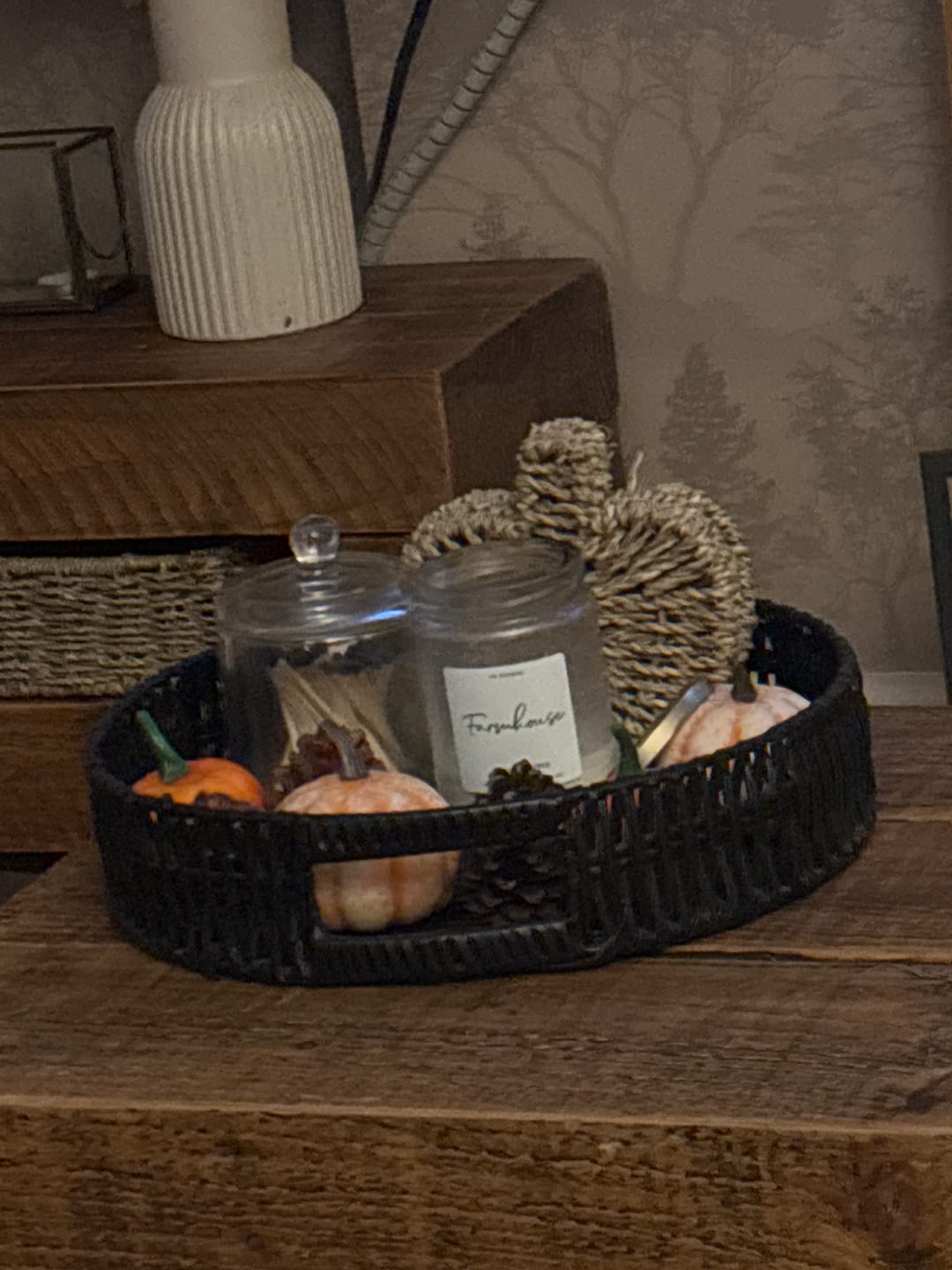 Customer photo review of "Farmhouse" Sweet Almond & Apple Candle