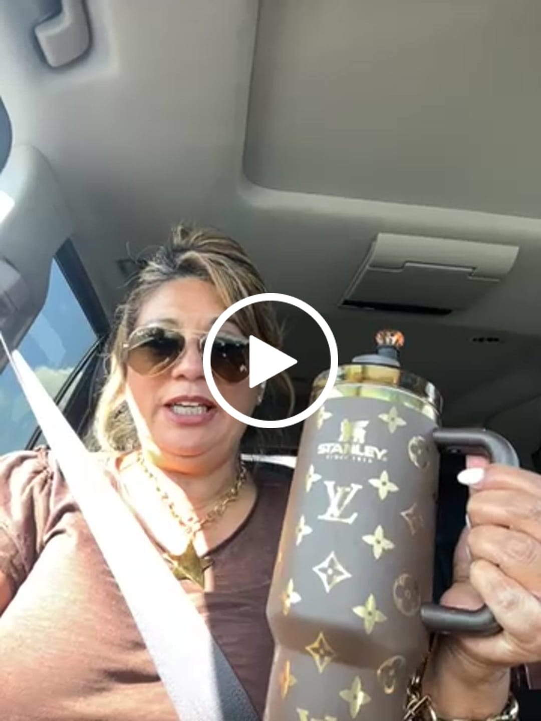Customer video review of Luxe Tri-Color Crystal Gem Straw Toppers (3-Pack)