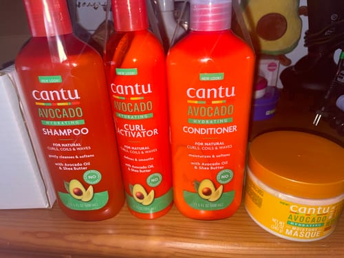 Customer photo review of Cantu Avocado Wash Day Hydration Pack de 4