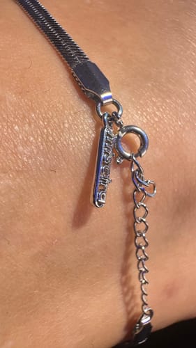Customer photo review of Tobillera Snake Skin