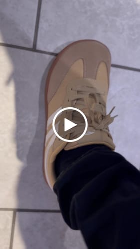 Customer video review of Lily - Wide Toe Shoes