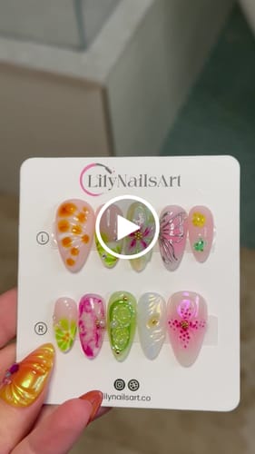 Customer video review of Petaluxe