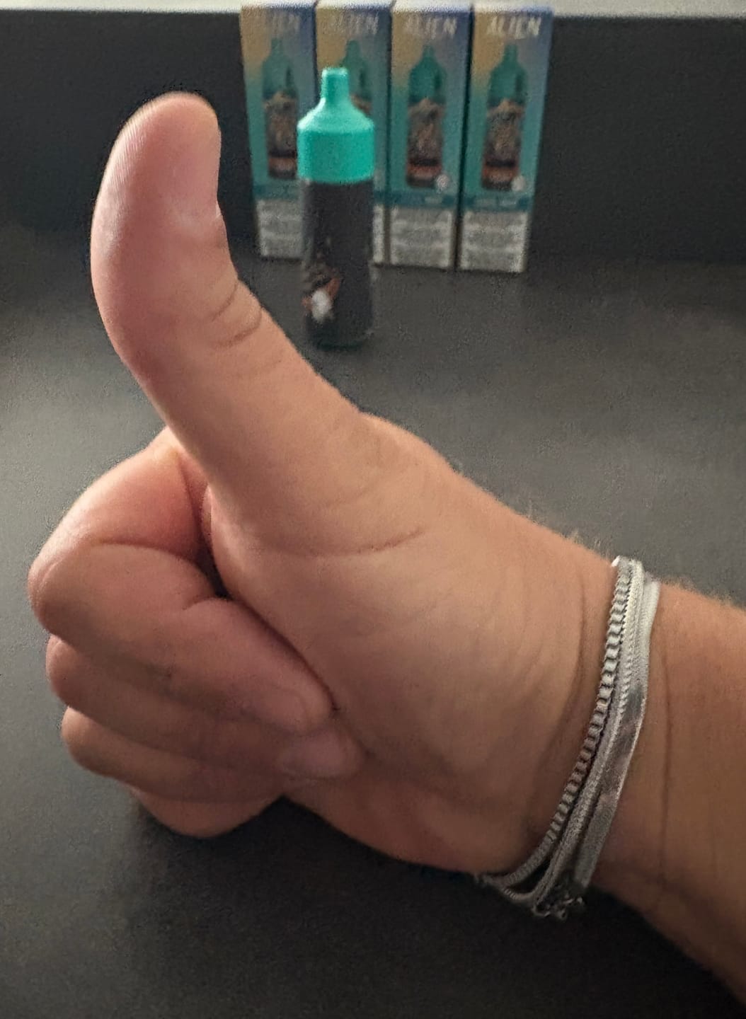 Customer photo review of JNR - Alien - 10K - Jednorazówki - E papieros - 2% - 10000 Buchów