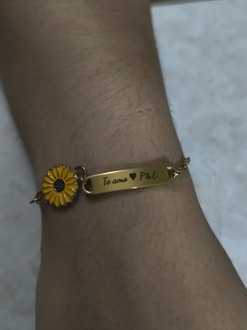 Customer photo review of Pulsera Girasol Personalizada