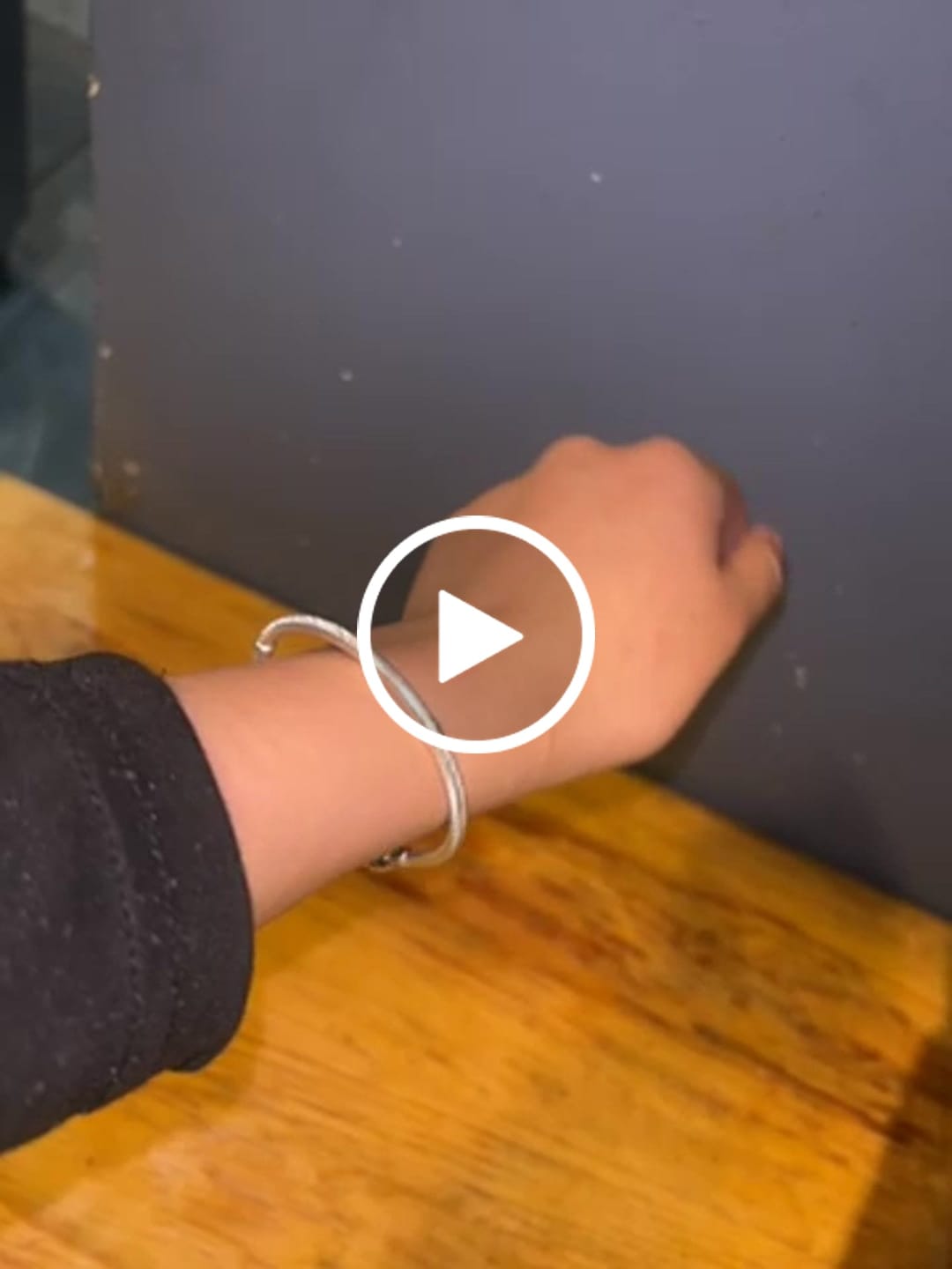 Customer video review of Pulsera De Corazón Plata