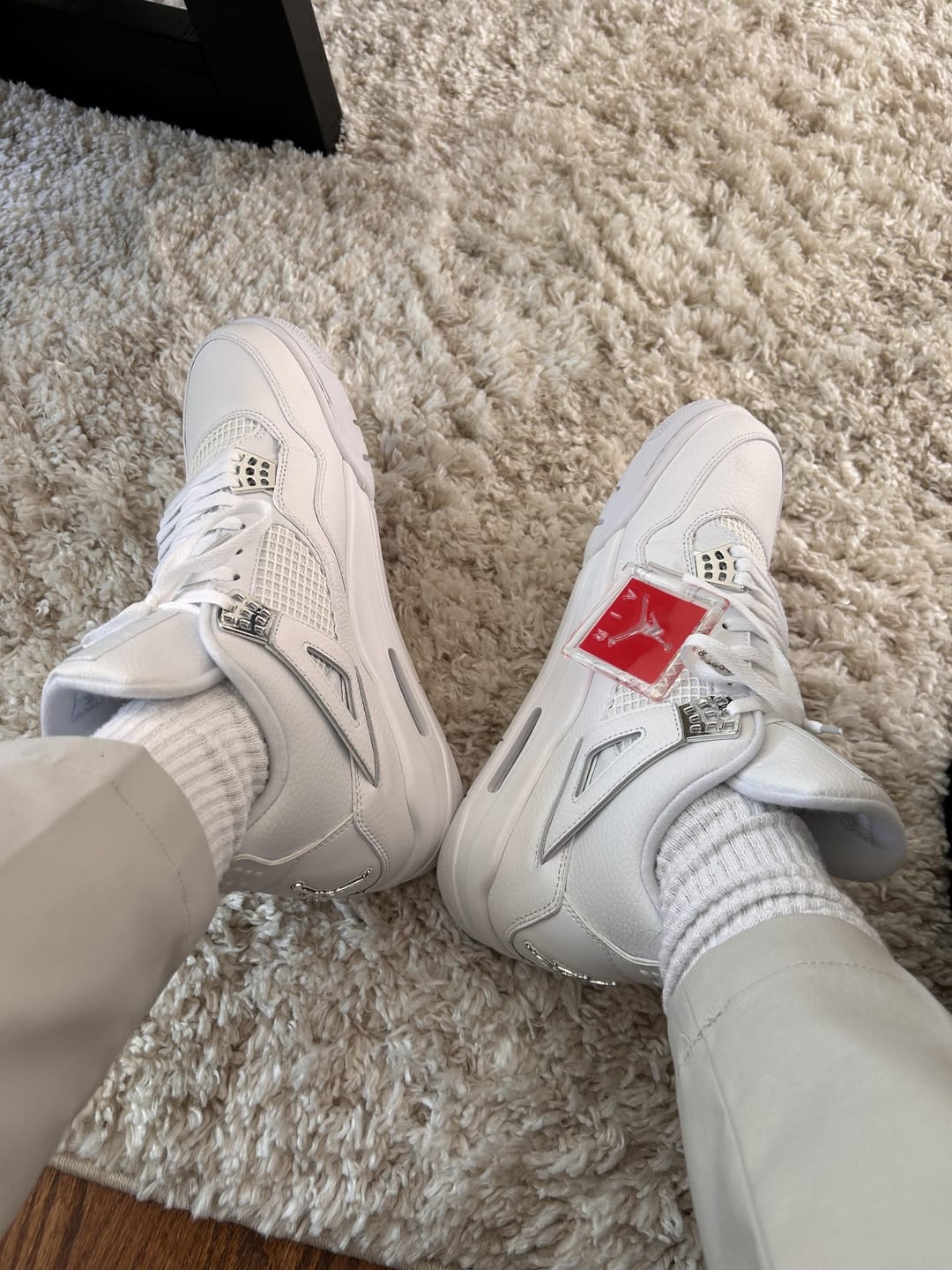 Customer photo review of JORDAN 4 - Pure Money - White Unisex Streetwear Limited Edition