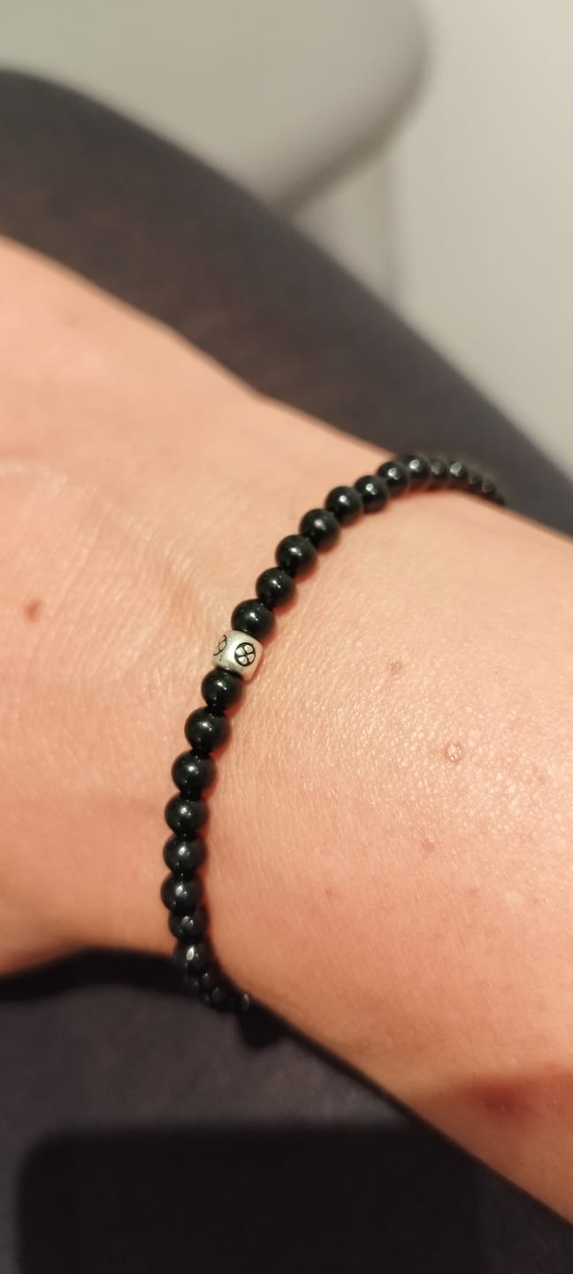 Customer photo review of Obsidian Armband - Perlen
