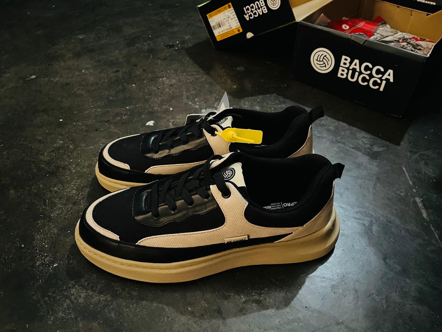 Customer photo review of Bacca Bucci VIBE-STEP Men's Low-Top Sneakers