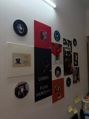 Customer photo review of MUSIC CD DECOR SET - ALTERNATIVE