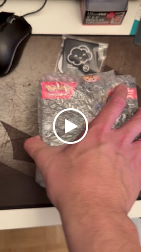 Customer video review of Pokmon Mga Evolutio Enhancd Boostr Bx LIMIT 1