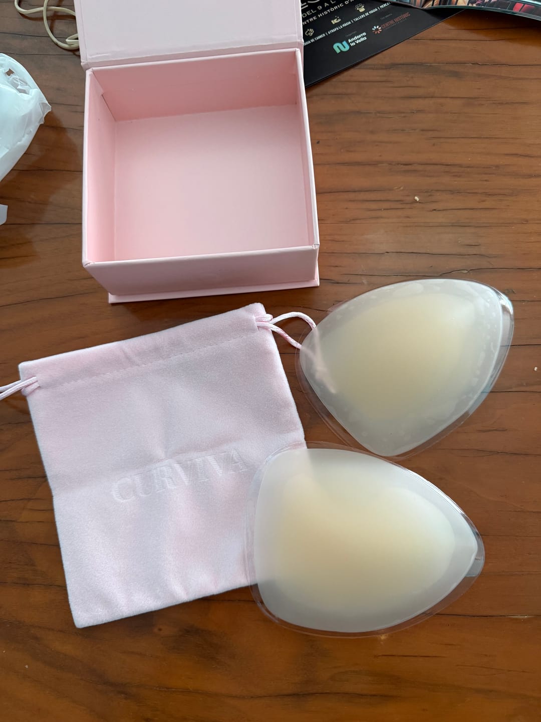 Customer photo review of Pezoneras Triángulos sin Adhesivo