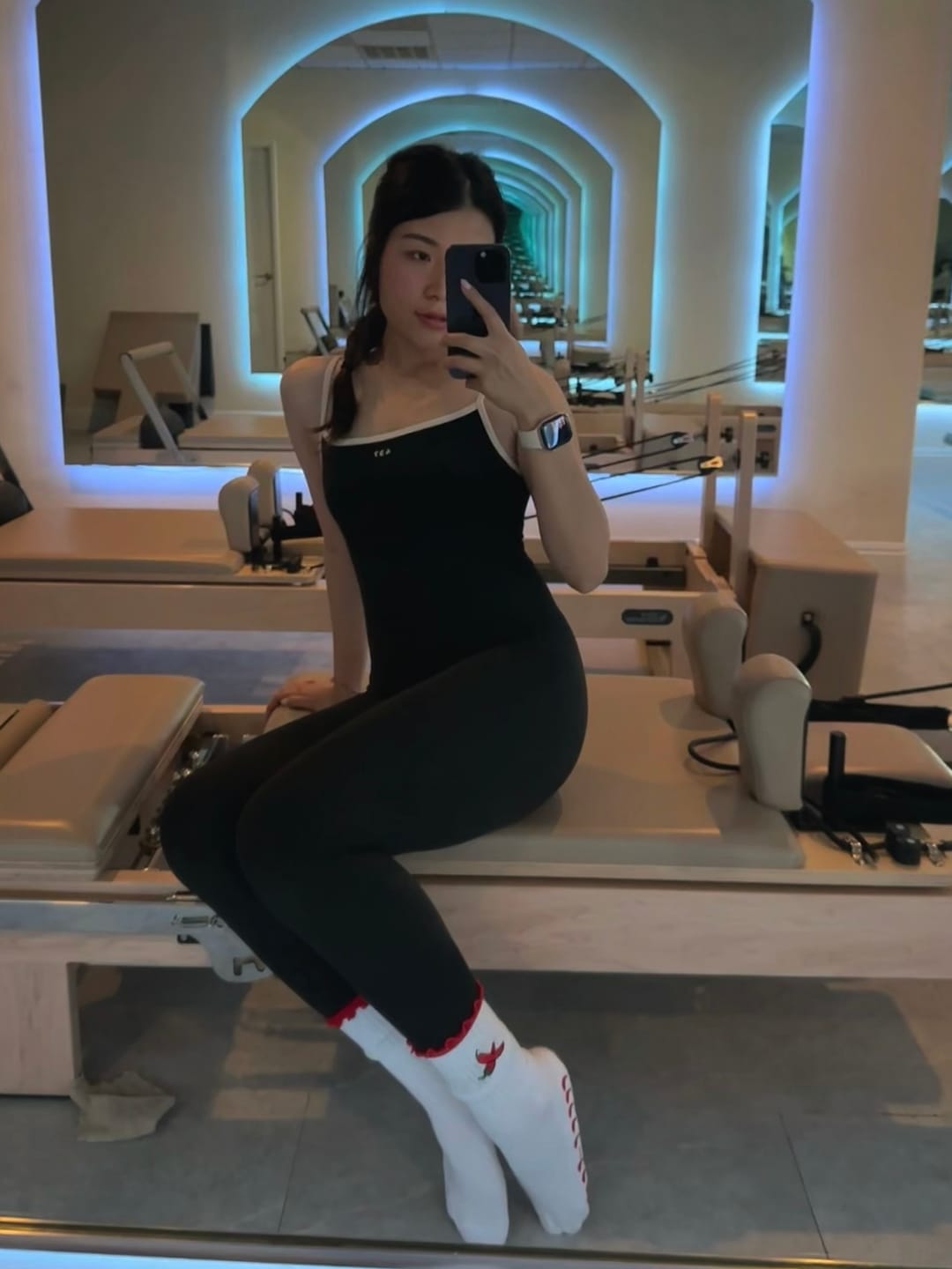 Customer photo review of The Onesie / Black-Cream
