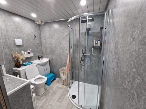 Customer photo review of Foundation 900 x 900mm Quadrant Shower Enclosure - Satin Chrome