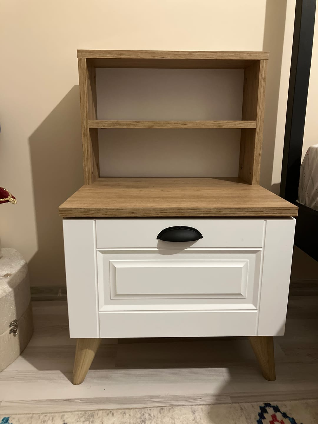 Customer photo review of Rani BD105 Komodin 2 Raflı Membran Çekmeceli Komodin Sepet Ceviz - Beyaz