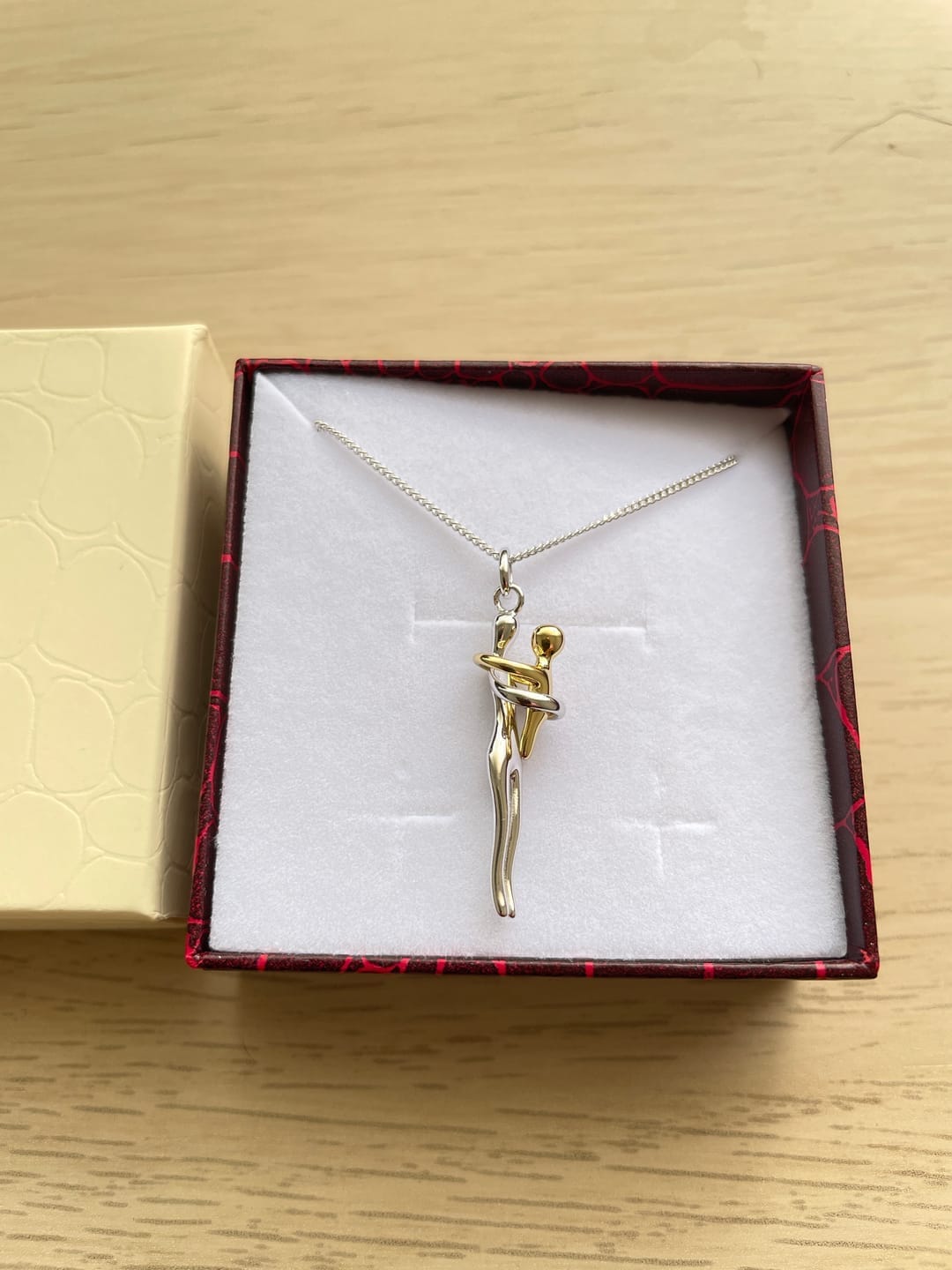Customer photo review of Collana Amore eterno