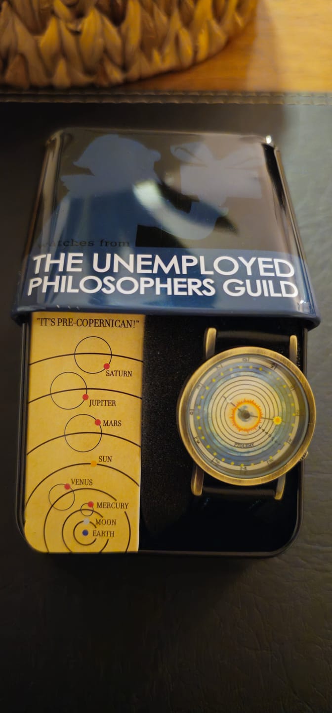 Customer photo review of Reloj Análogo Philosophers Guild Sistema de Ptolomeo 33mm