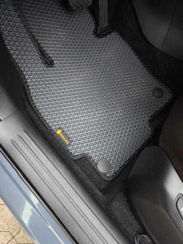 Customer photo review of Auto Fußmatten nach Maß - Komplettset