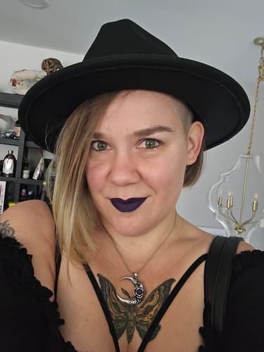 Customer photo review of Rune