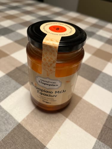 Customer photo review of Cretan Thyme Honey from Sfakia – natural, antibacterial, perfect for yogurt & herbal teas | 450g