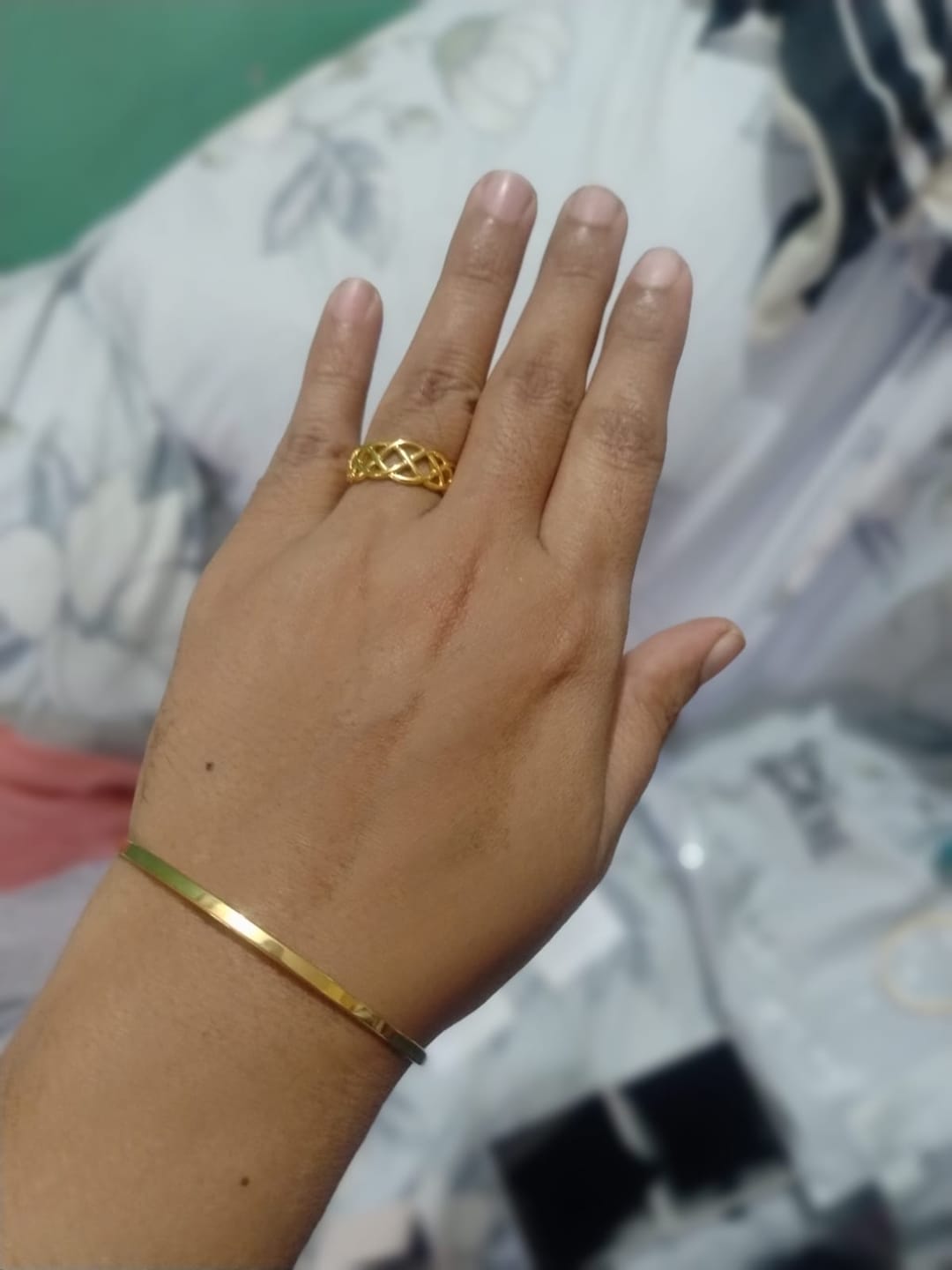 Customer photo review of Interlocking Gold Ring