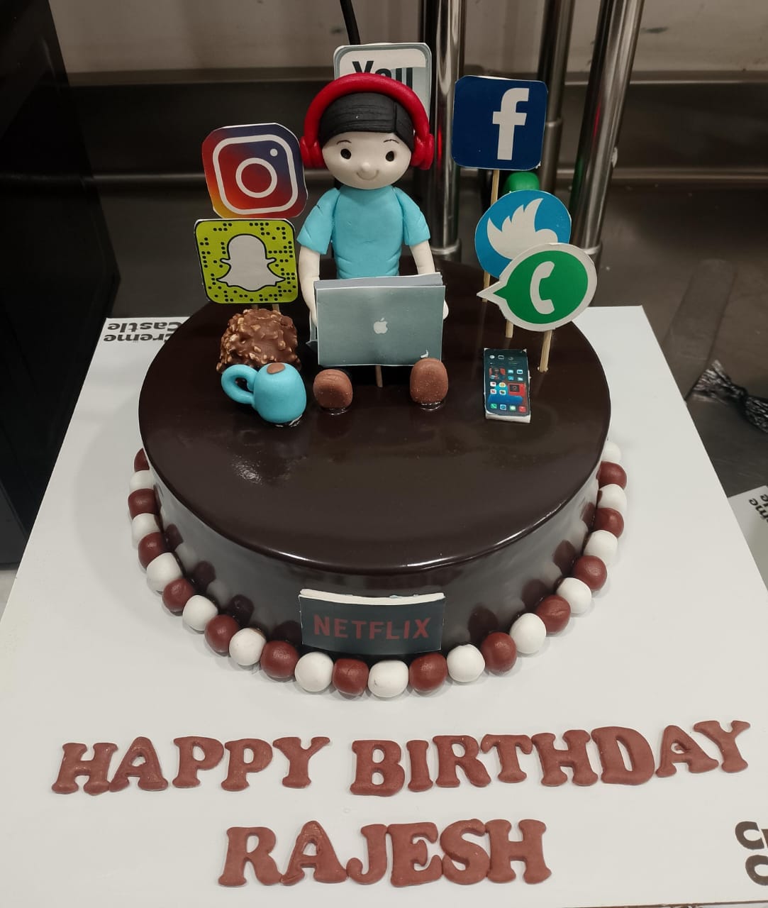 Customer photo review of Social Media Lover Cake