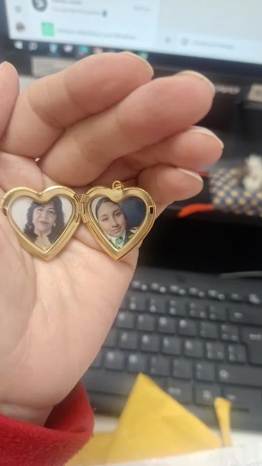 Customer photo review of Stainless Steel Heart Locket Necklace With Photo And Custom Name Date — Gold-Tone | KIMLUD
