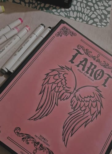 Customer photo review of LIBRO TAROT PARA COLOREAR