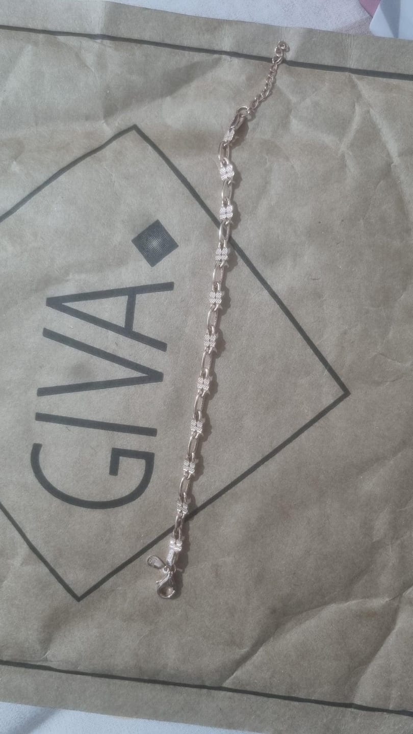 Customer photo review of Rose Gold Allure Bracelet