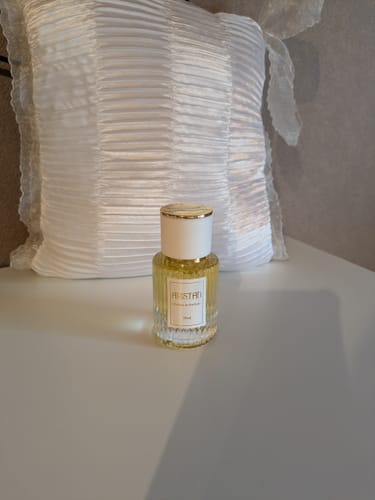 Customer photo review of Mood Satin