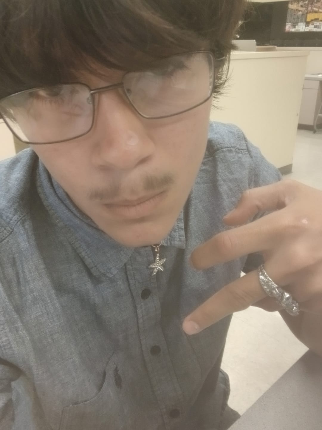 Customer photo review of DOUBLE FINGER OCTOSKULL RING