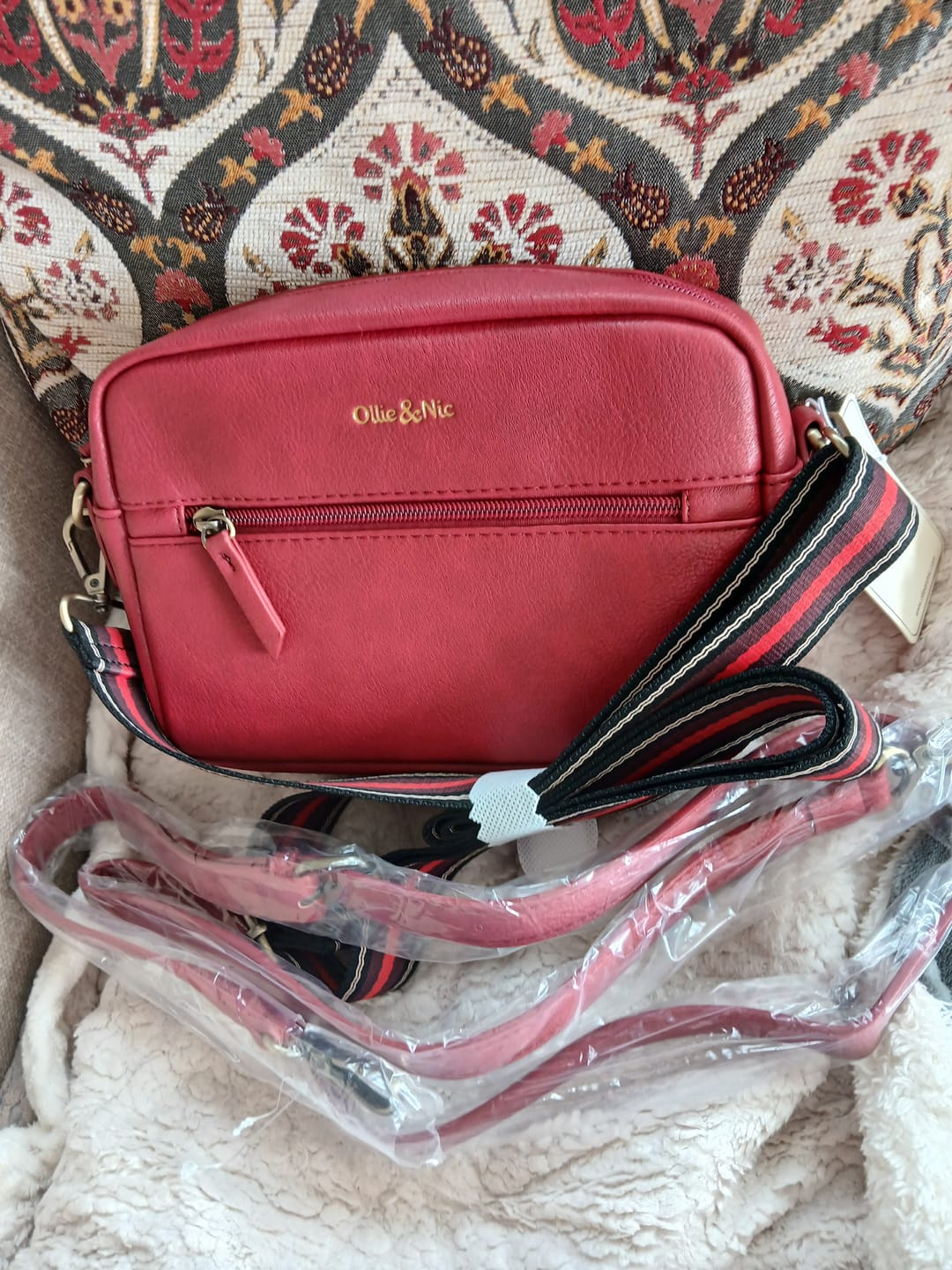Customer photo review of Gigi Crossbody - Leopard