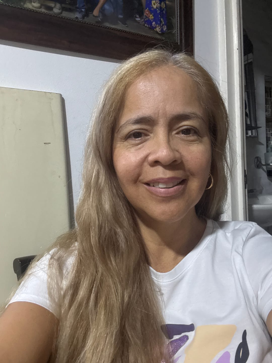 Customer photo review of 🔥 Caja Rosa de Reconstrucción Capilar y Anti-Frizz