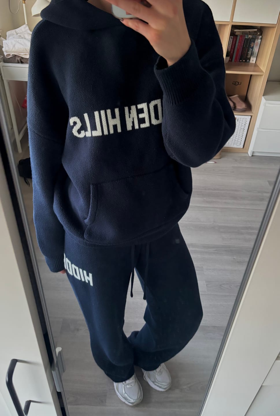 Kundenbewertung mit Foto von KNIT HOODIE NAVY