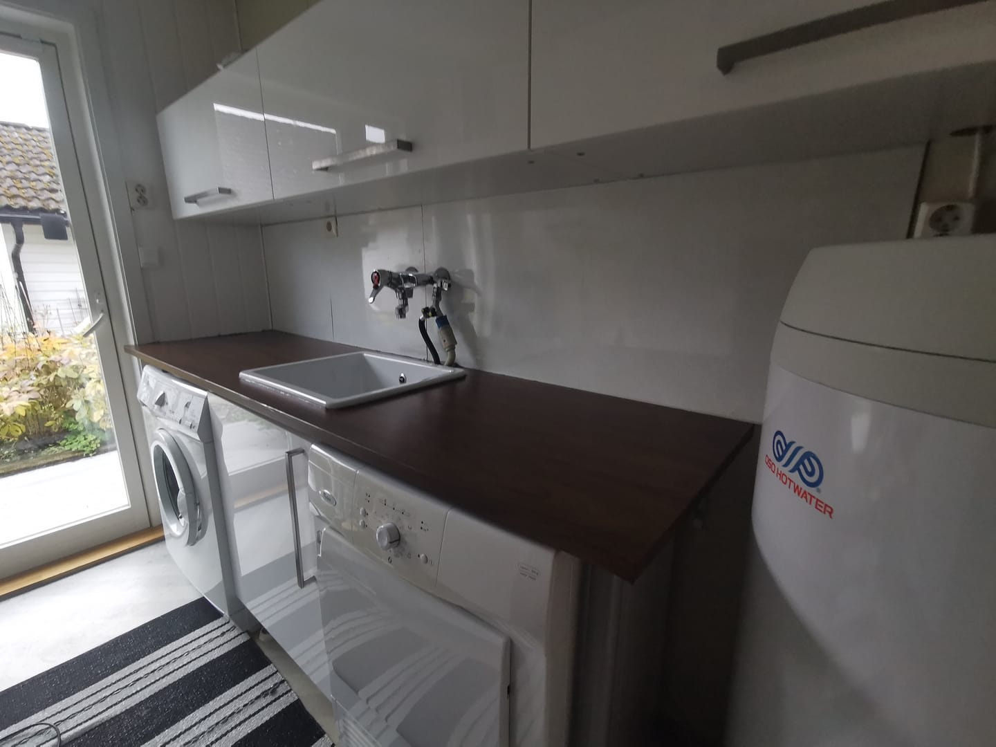 Customer photo review of Walnut Deep kontaktplast
