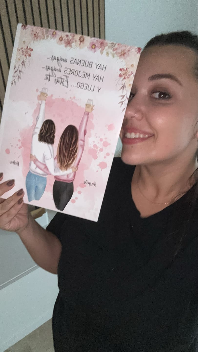 Customer photo review of Mejores amigas - Póster personalizado