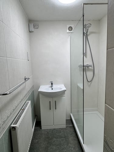 Customer photo review of 1500 x 700 Rectangle Stone Shower Tray