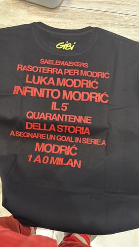 Alessandro F. review of T-Shirt HA COLPITO ADZIC image 1 out of 1