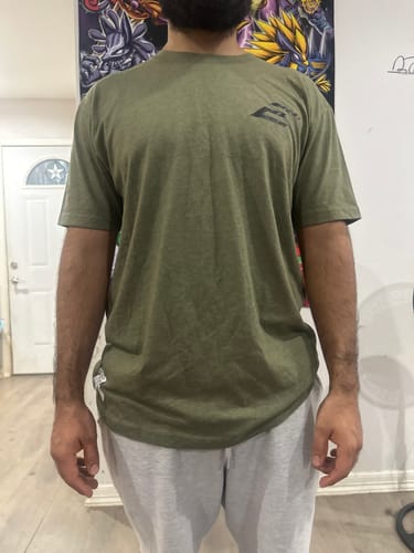 Customer photo review of GUNNNER TEE