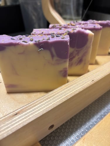 Customer photo review of Premium + Authentic Raw Shea Butter