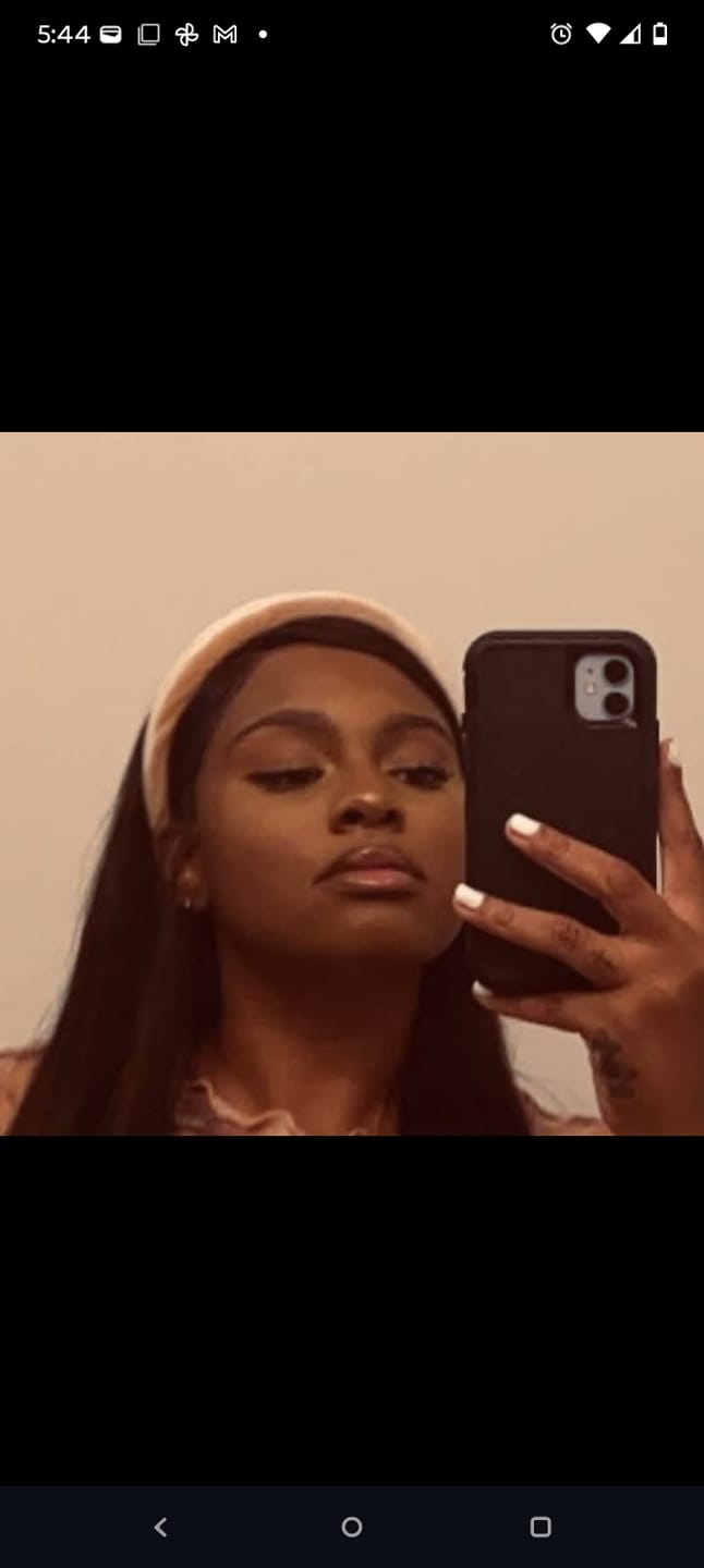 Customer photo review of Straight Texture Human Hair U Part Wig AU01