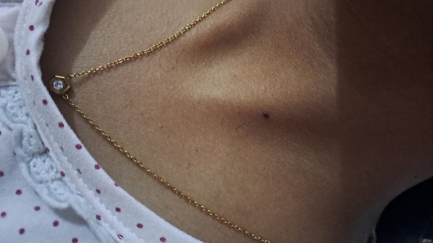 Customer photo review of White Gemstone Gold Chain Necklace