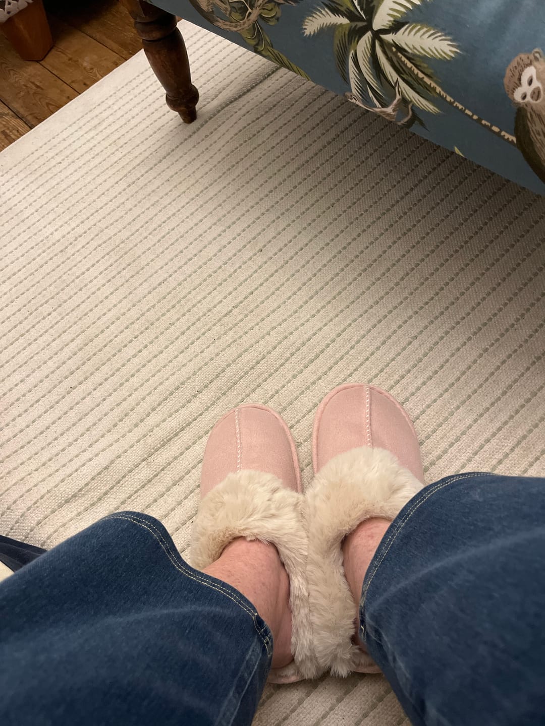 Customer photo review of Nordic Comfy Slippers