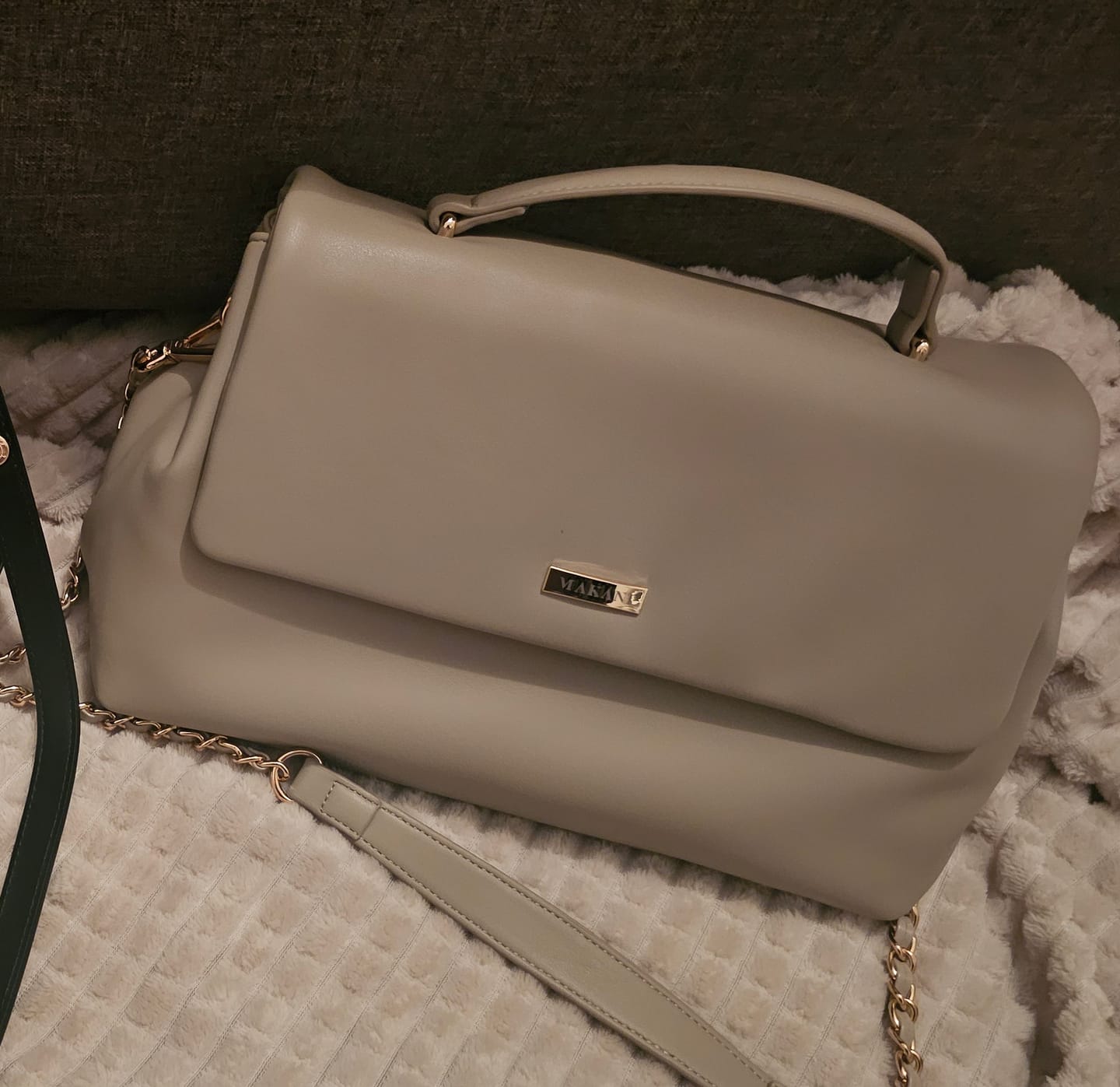 Customer photo review of LEILANI - TAUPE