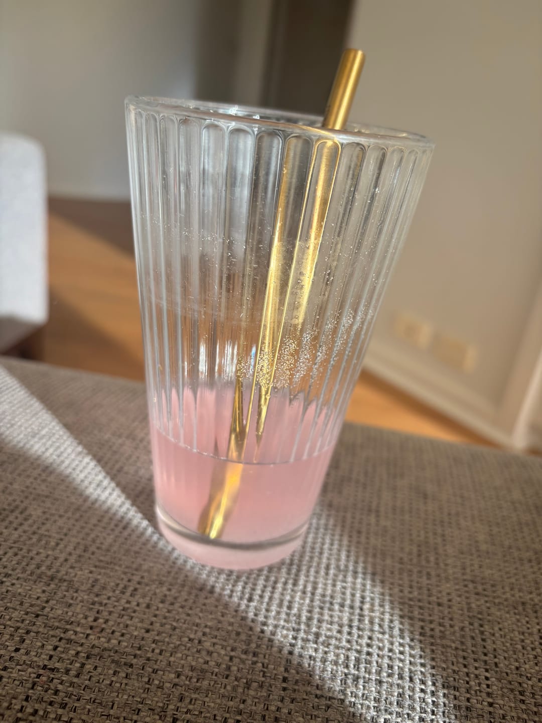 Customer photo review of Golden Reusable Straw Set