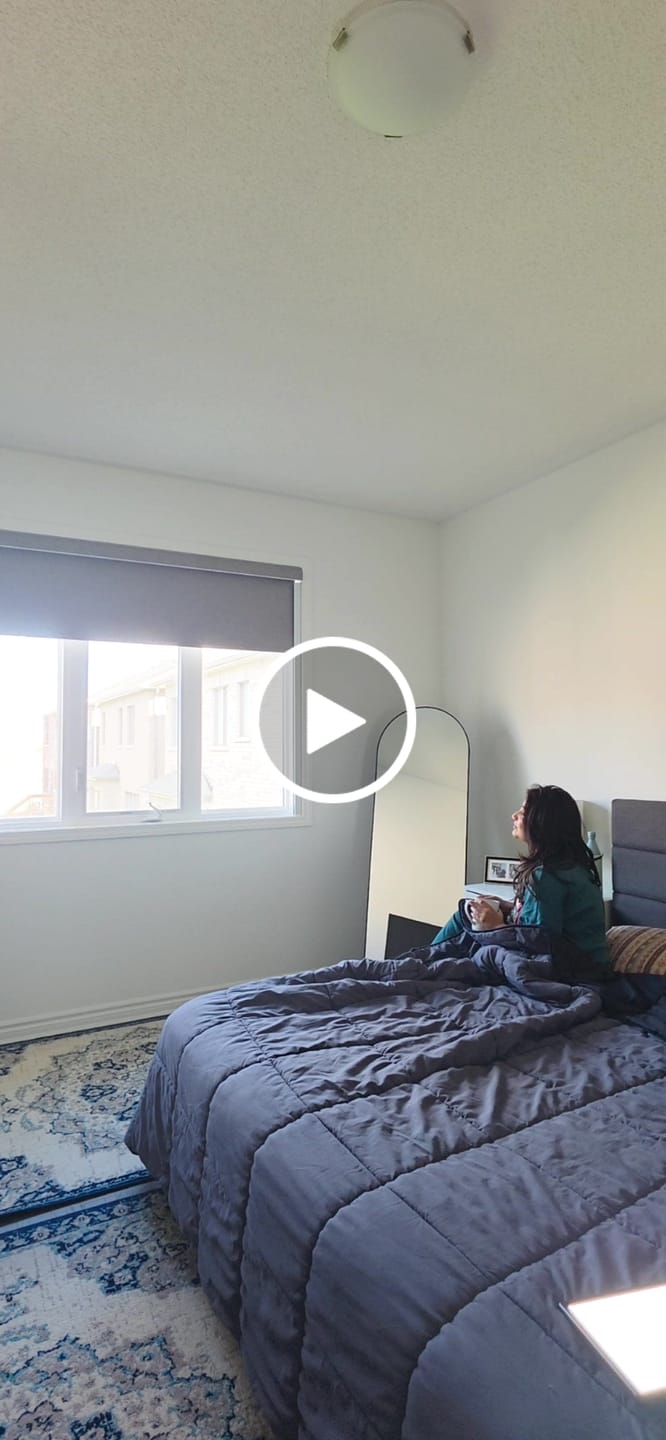 Customer video review of SmartWings Motorized Roller Shades 100% Blackout Safari